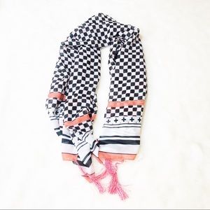 Patterned scarf